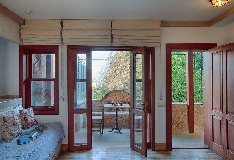 Suite with Terrace, Empress Zoe