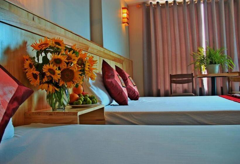 اتاق استاندارد سه نفره, Sapa Aroma