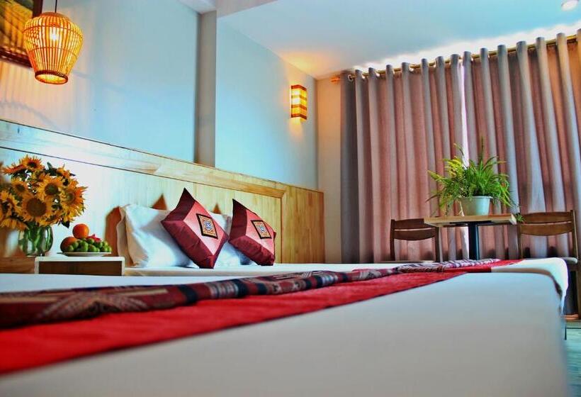 اتاق استاندارد سه نفره, Sapa Aroma