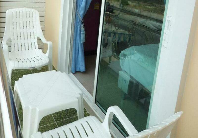 キングサイズベッドのスタンダードルーム, Bann Lom Le Guest House