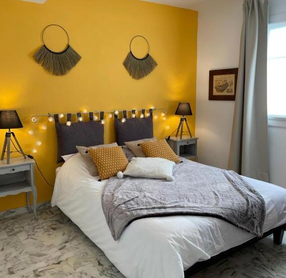 ガーデンビュースタンダードルーム, Lou Candelou