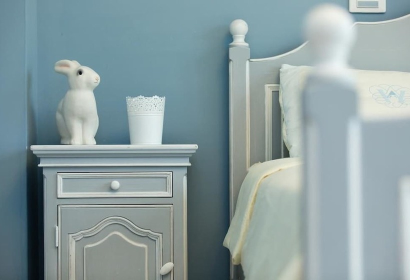 اتاق لوکس با بالکن, Wei Sen House