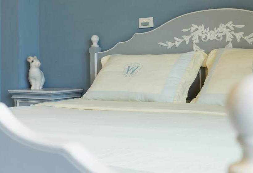 اتاق لوکس با بالکن, Wei Sen House