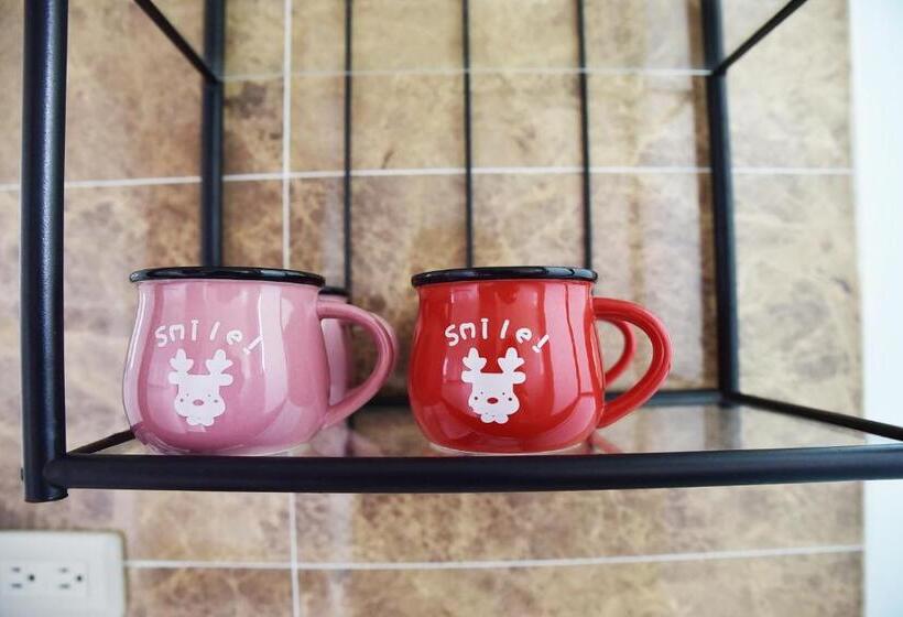 اتاق استاندارد چهارنفره با بالکن, Wei Sen House