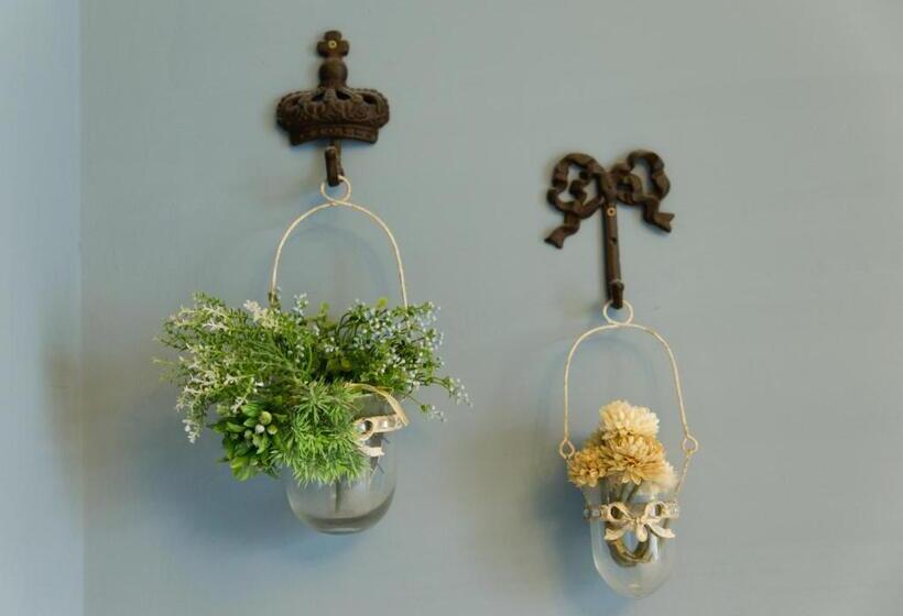 اتاق استاندارد, Wei Sen House