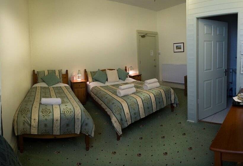 Семейный Номер, Somerset House B&b
