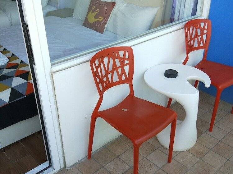 Economy Triple Room, Hi Inn