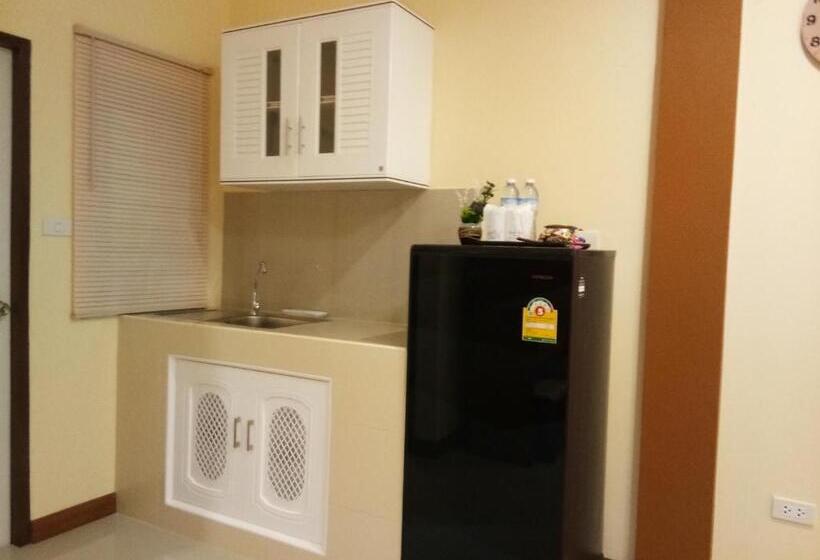 חדר סטנדרט, Baan Sooksiri Bangsaray