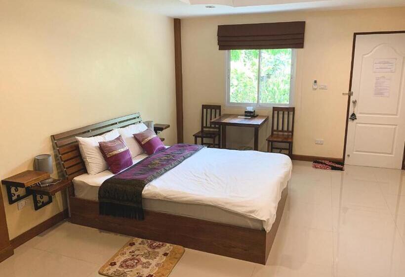 חדר סטנדרט, Baan Sooksiri Bangsaray