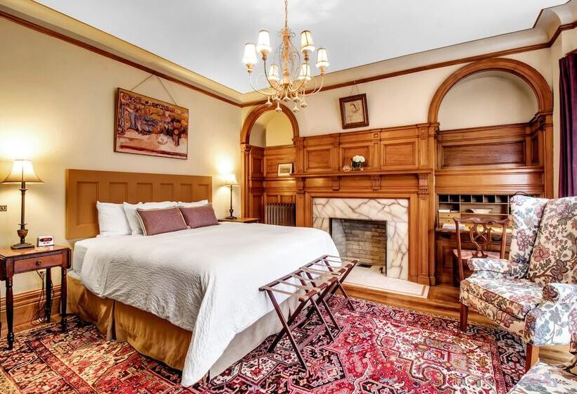 جناح, Innbuffalo Off Elmwood