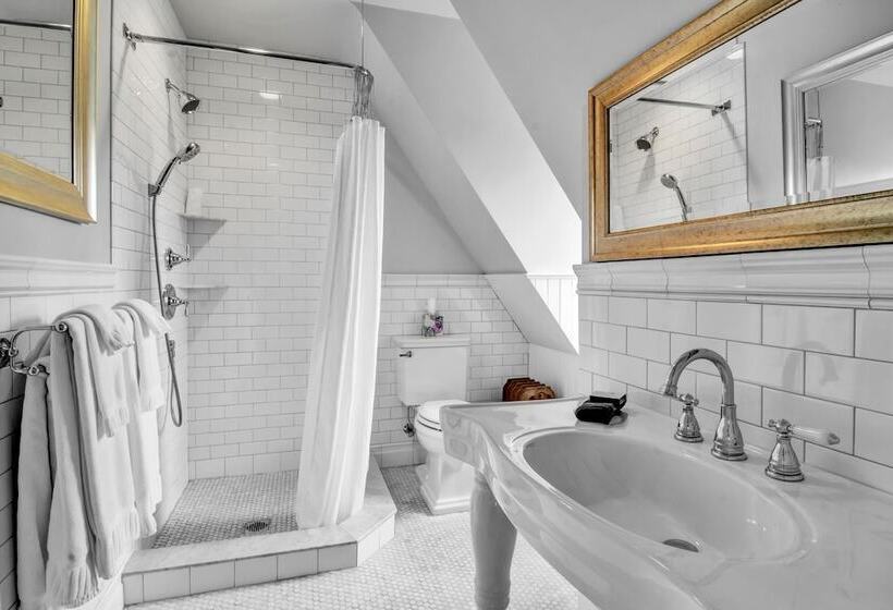 غرفة قياسية, Innbuffalo Off Elmwood