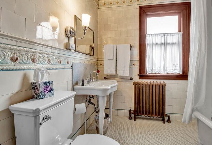 غرفة قياسية, Innbuffalo Off Elmwood