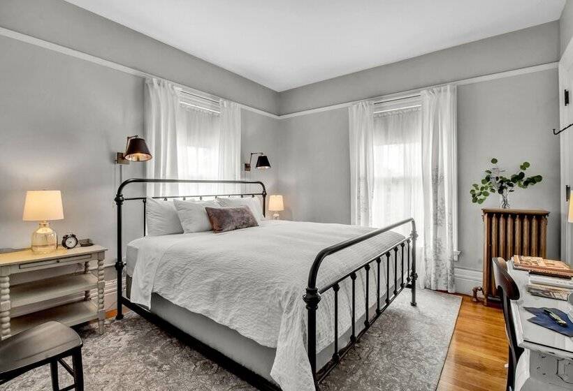 غرفة قياسية, Innbuffalo Off Elmwood