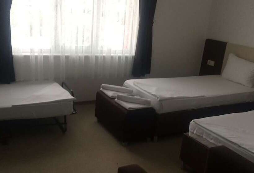 スタンダードトリプルルーム, Legend Otel Tem