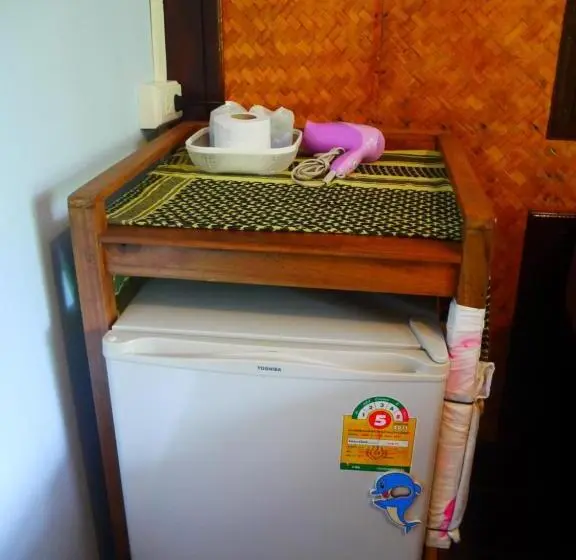 スタンダードバンガロー, Mata Guesthouse