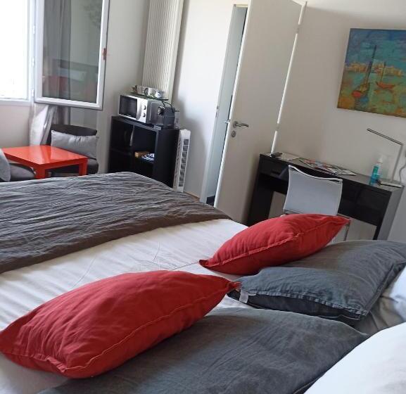 اتاق لوکس, Chambres D Hôtes La Pastourelle Royan Centre