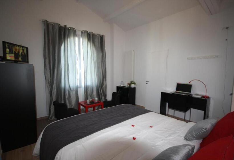 اتاق لوکس, Chambres D Hôtes La Pastourelle Royan Centre