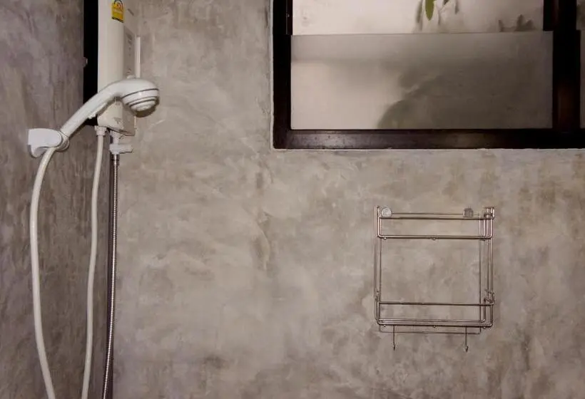 اتاق استاندارد سه نفره, White Jail At Koh Tao Hostel