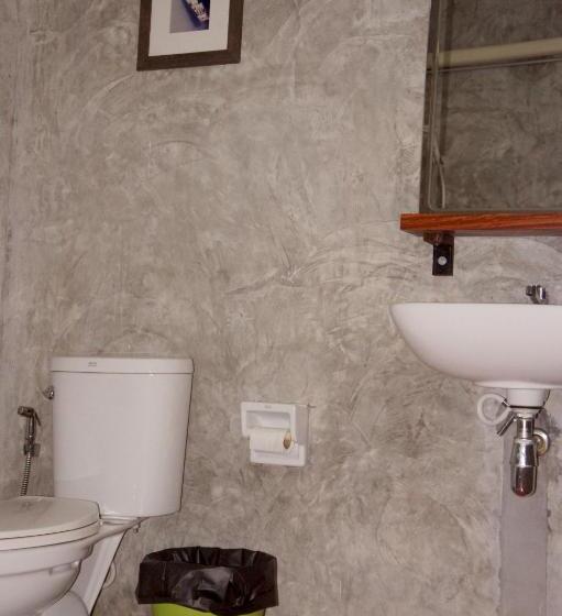 اتاق استاندارد سه نفره, White Jail At Koh Tao Hostel