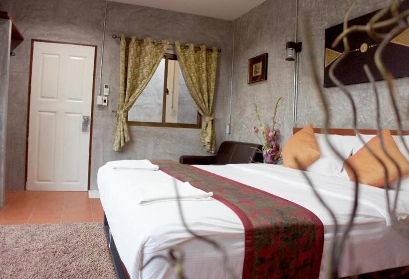 اتاق استاندارد با تخت بزرگ, White Jail At Koh Tao Hostel