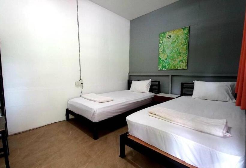 اتاق اکونومی, White Jail At Koh Tao Hostel