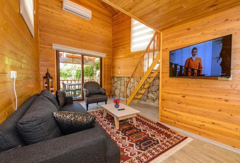 بنجلو ديلوكس, Anatolian Apartments