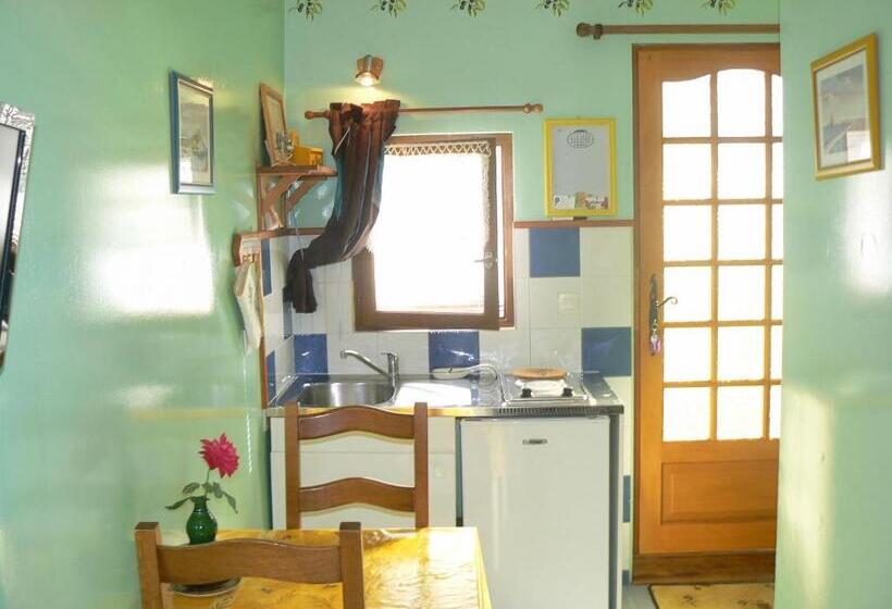 标准工作室, L'oustalet