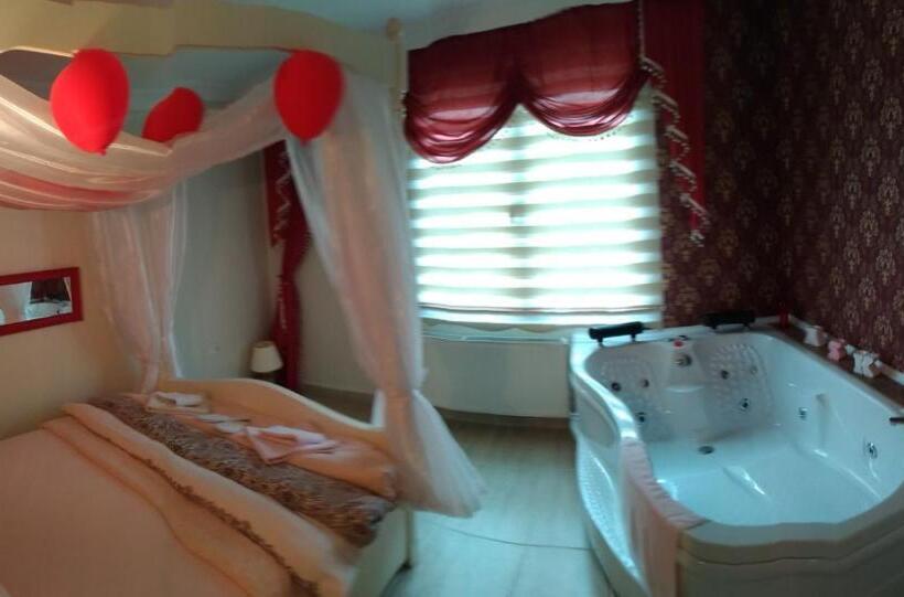 اتاق لوکس, Agva Heaven Hill