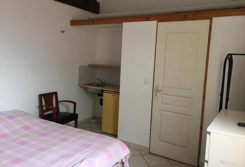 اتاق استاندارد با تراس, Bastide Ecurie Massilia