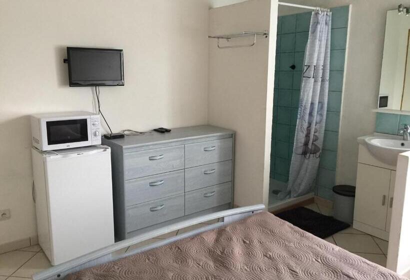 اتاق استاندارد با چشمانداز کوهستان, Bastide Ecurie Massilia