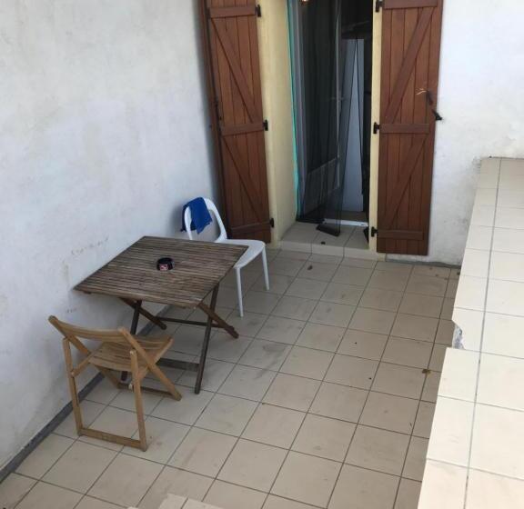 اتاق سوپریور, Bastide Ecurie Massilia