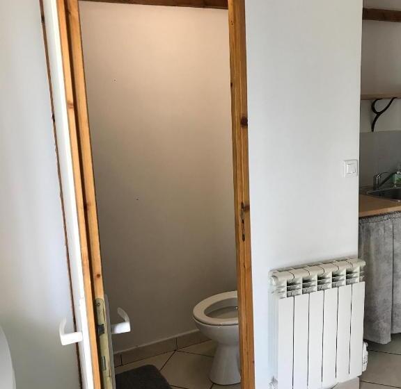 استودیو استاندارد با تراس, Bastide Ecurie Massilia