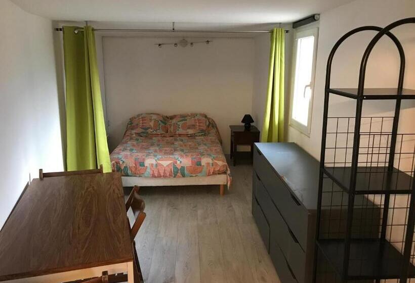 استودیوی استاندارد, Bastide Ecurie Massilia