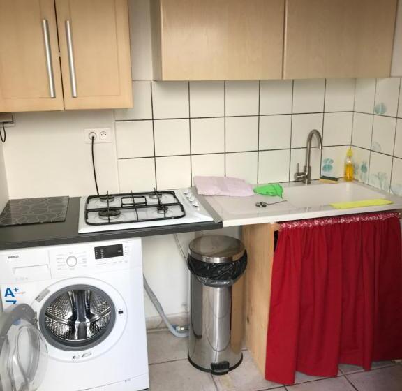 استودیوی استاندارد, Bastide Ecurie Massilia