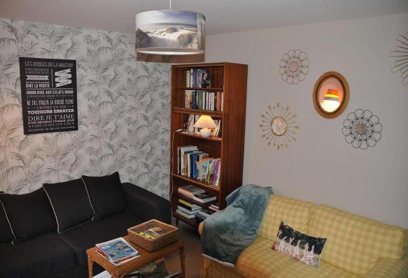 غرفة قياسية مطلّة علي الحديقة, Le Nid De Val'ry