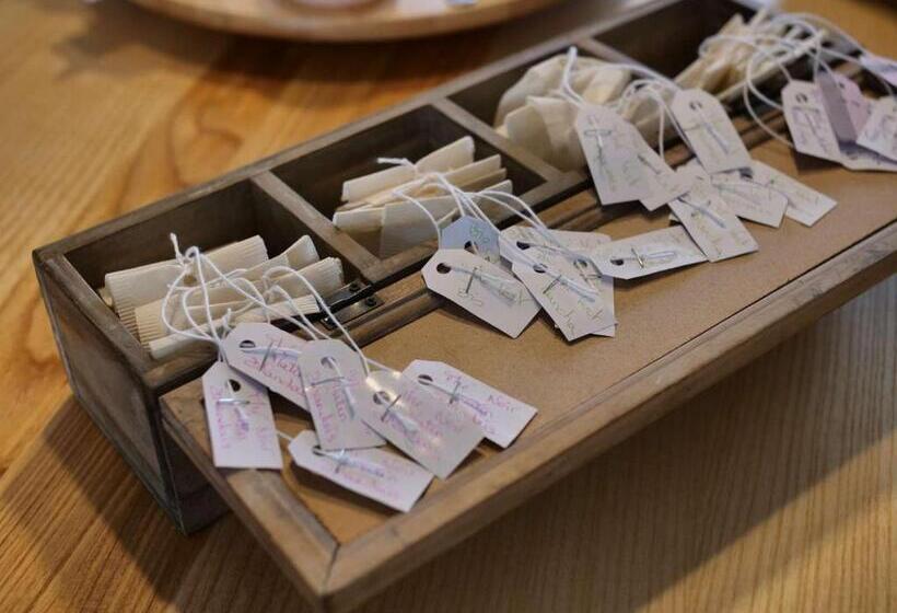 غرفة أساسية, Le Nid De Val'ry