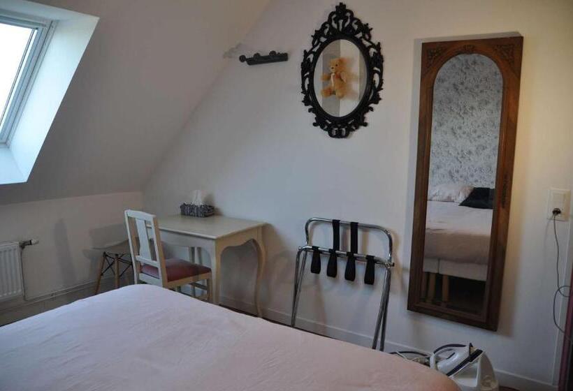 غرفة أساسية, Le Nid De Val'ry