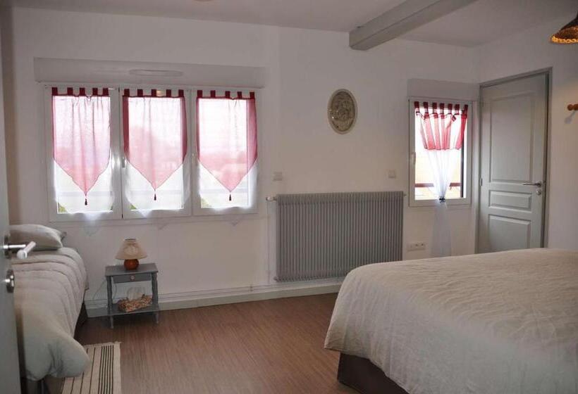 غرفة كومفورت ثلاثية, Le Nid De Val'ry