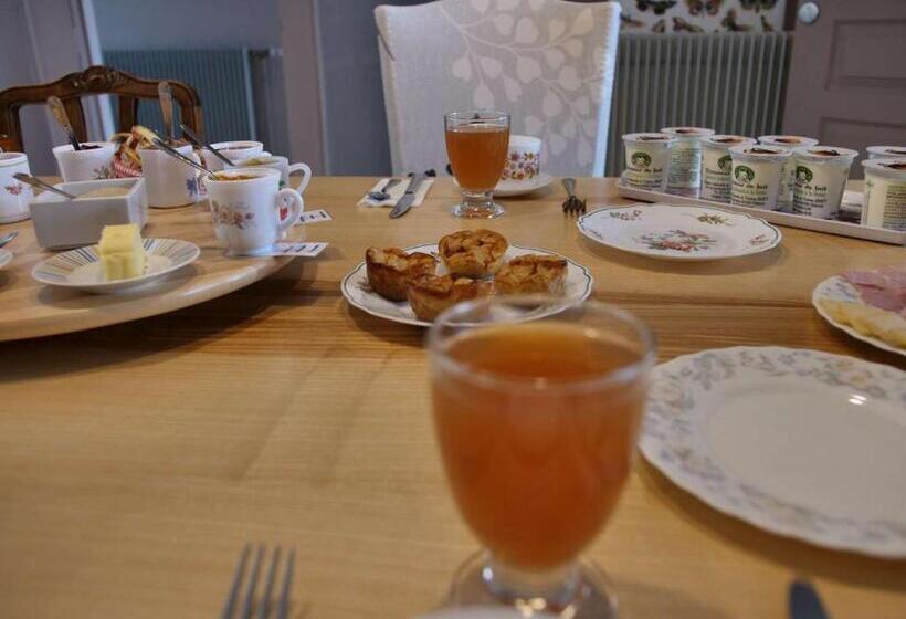 جناح عائلي, Le Nid De Val'ry