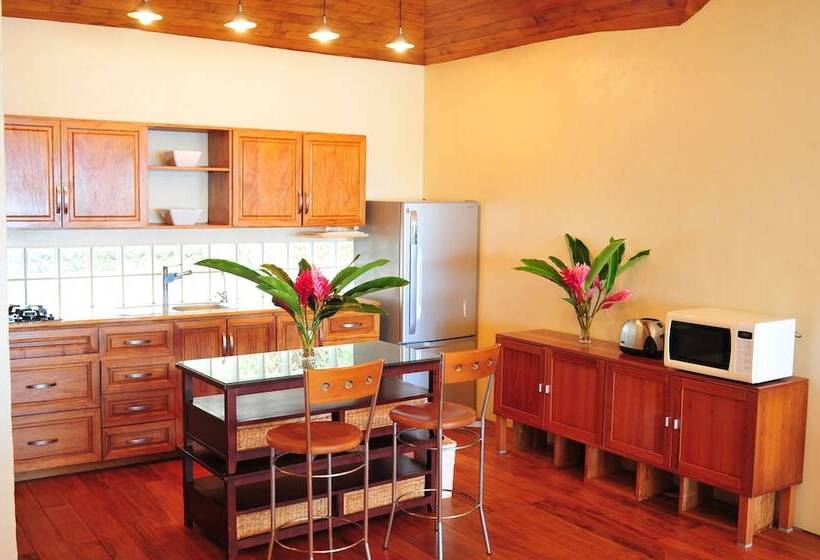 וילת חדר שינה 1 עם נוף לים, Hideaway Island Resort