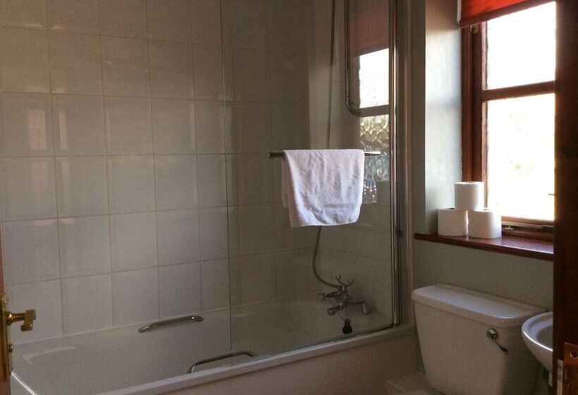 Номер Стандарт, The Fountain Oldwood