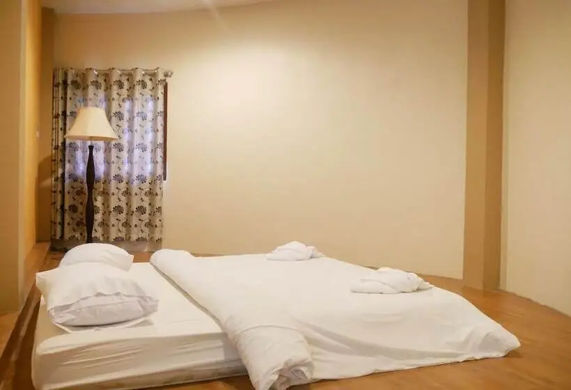 اتاق استاندارد تودرتو, Aiyara Garden Resort