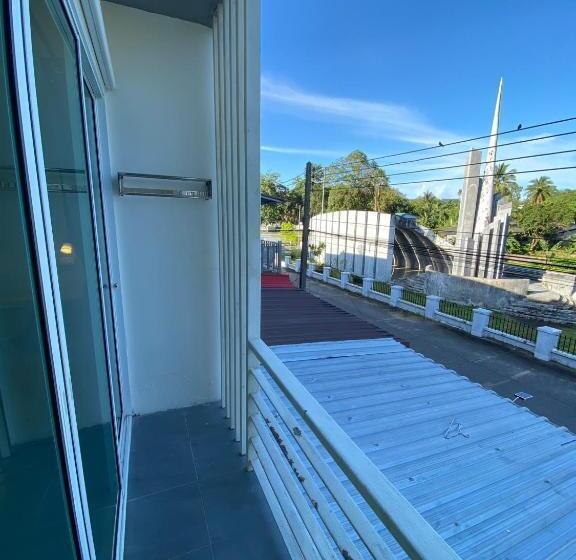 اتاق خانوادگی با چشمانداز کوه, Khaolak Mind Home Hostel