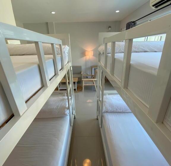 اتاق خانوادگی با چشمانداز کوه, Khaolak Mind Home Hostel