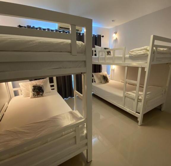 اتاق خانوادگی, Khaolak Mind Home Hostel