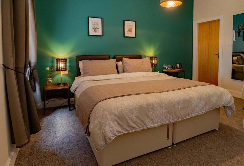 غرفة قياسية, The Old Cross Inn