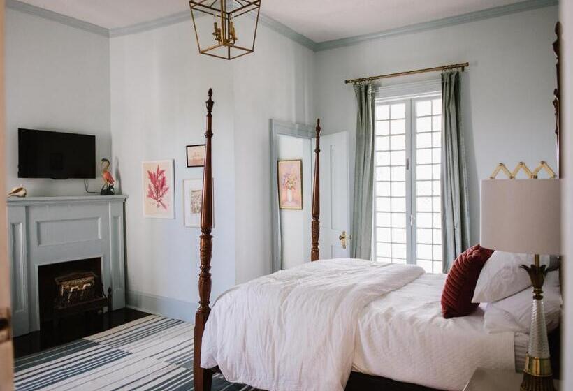 标准间, Carr Mansion