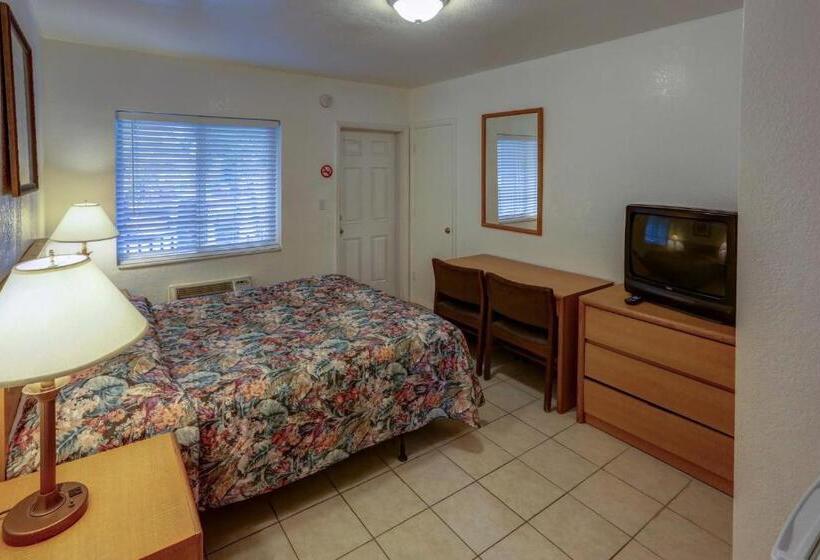 اتاق لوکس, Green Seas Motel