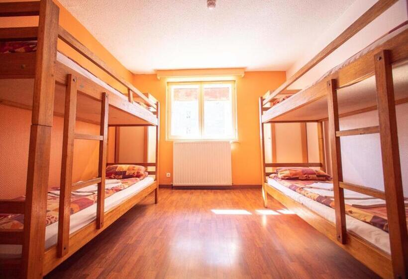 اتاق استاندارد چهار تخته, Chalet Annapurna