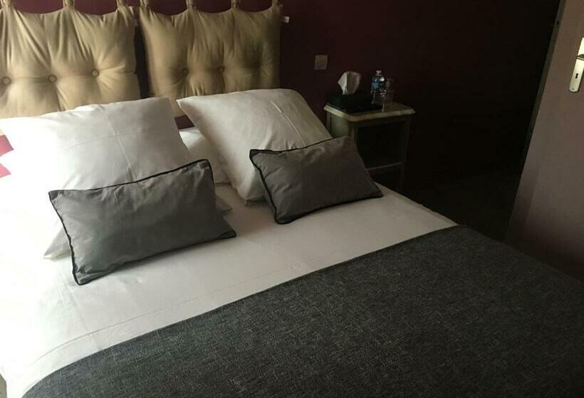 اتاق استاندارد, L Un Des Sens